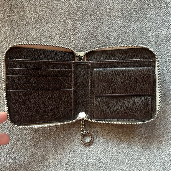 Bvlgari used zippy wallet.  Beige logo style.  Good condition! - Picture 2 of 11